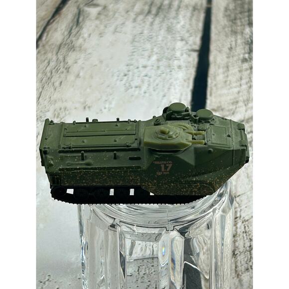 Matchbox 1999 Military First Editions Amphibious Personnel Carrier - Picture 2 of 6